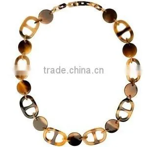 Eco-friendly nice yellow water buffalo horn necklace from Vietnam
