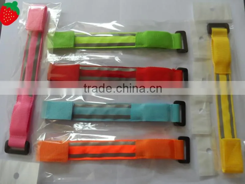 Large Events and Activity Splashproof Reflective LED Wristband