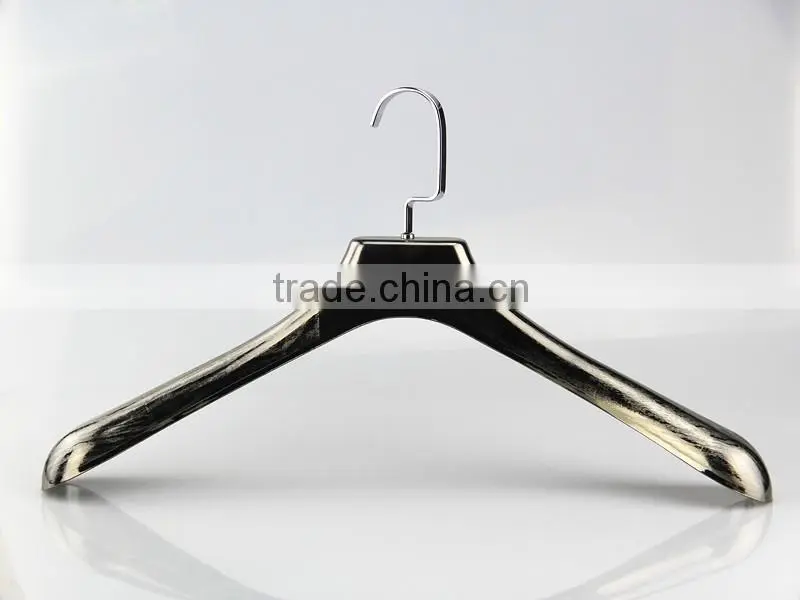 IMY-373 electronic China plating man plastic hanger rack