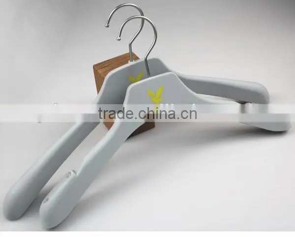 FP-869 Grey plastic hanger for clothes
