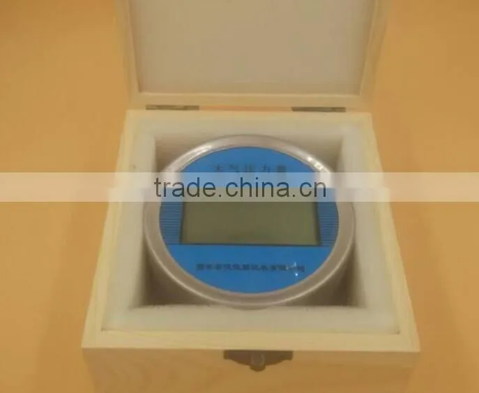 Digital atmosphere pressure gauge