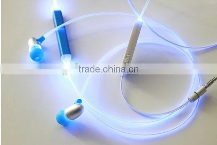 2015 Newest arrival shiny lighting LED earphone with microphone