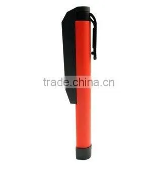 Compact pocket 7 led work light with magnetic rotating clip