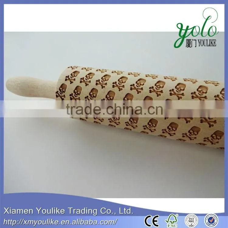 eco-friendly bamboo rolling pin with engraved skull decoration