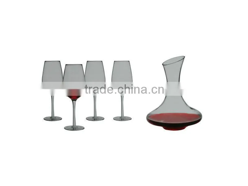 glass decanter + 4 wine glasses