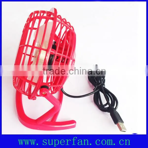 Mini desk fan with USB connection