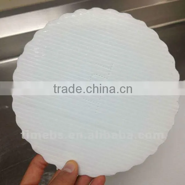Plastic corrugated cake boards