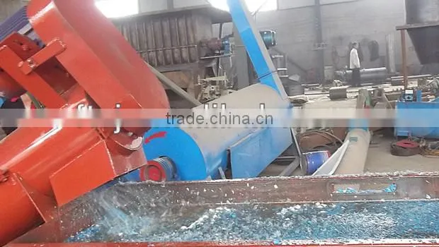 Large-sized rinsing and seperating tank for soft plastic