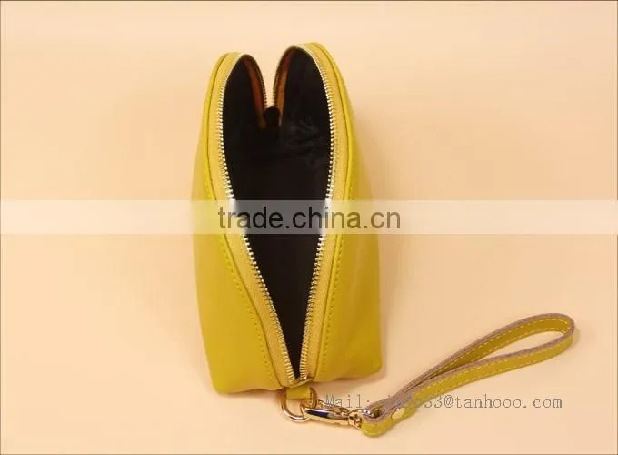 Personalized A++++ soft leather cosmetic bag ,pvc cosmetic bag with cheaper price beauty fashion make up bag