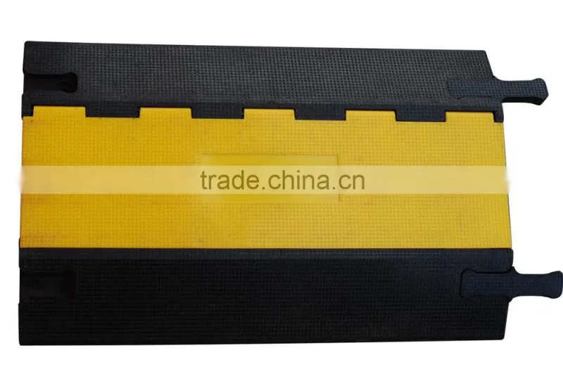 Durable 5 channel rubber cable protector B11