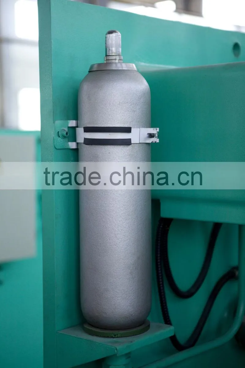 New condition hydraulic metal cutting machine