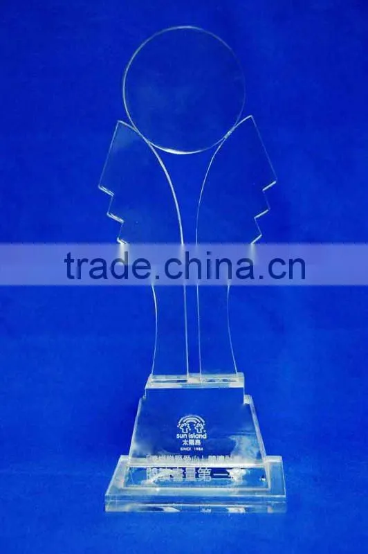 Professional manufactuer customize trophy with artificial style