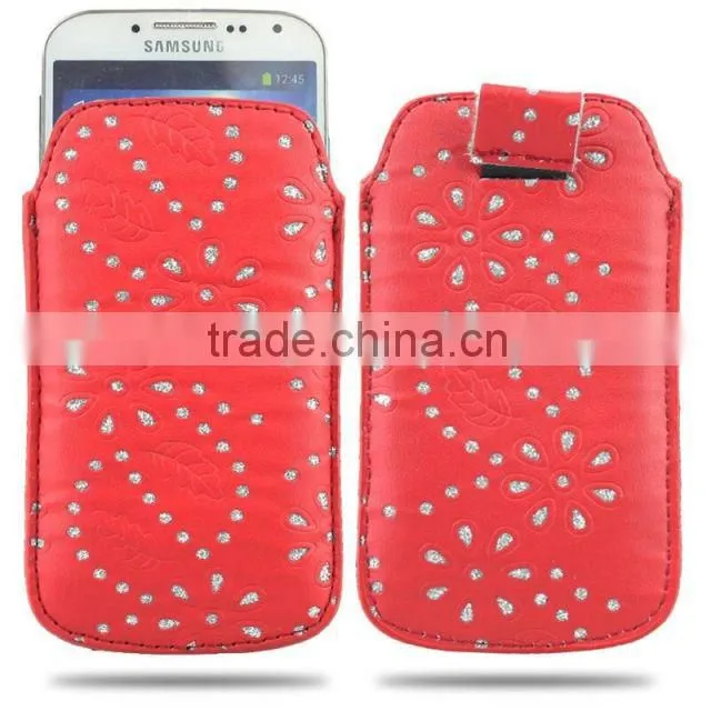 PULL TAB LEATHER POUCH CASE WITH Maple Leaf Pattern.