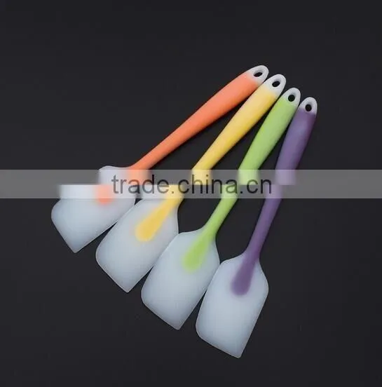 heat resistant kitchen silicone rubber scraper