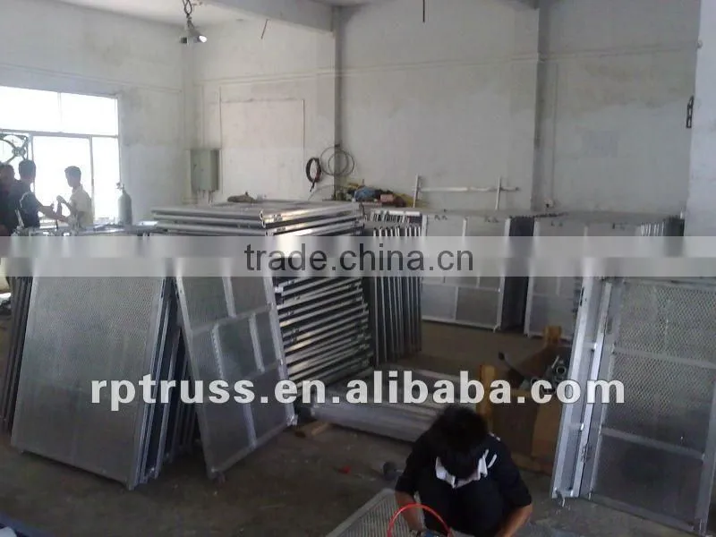 Aluminum wall crash barrier