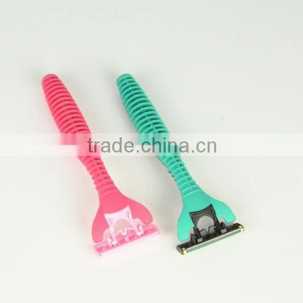 with lubricating strip changeable 3 blade shaving razor