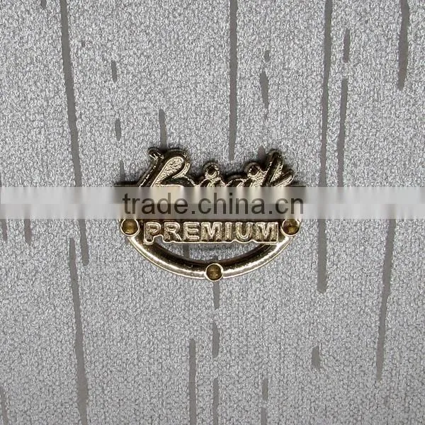 2015 Customized Gold Metal Tags Logo