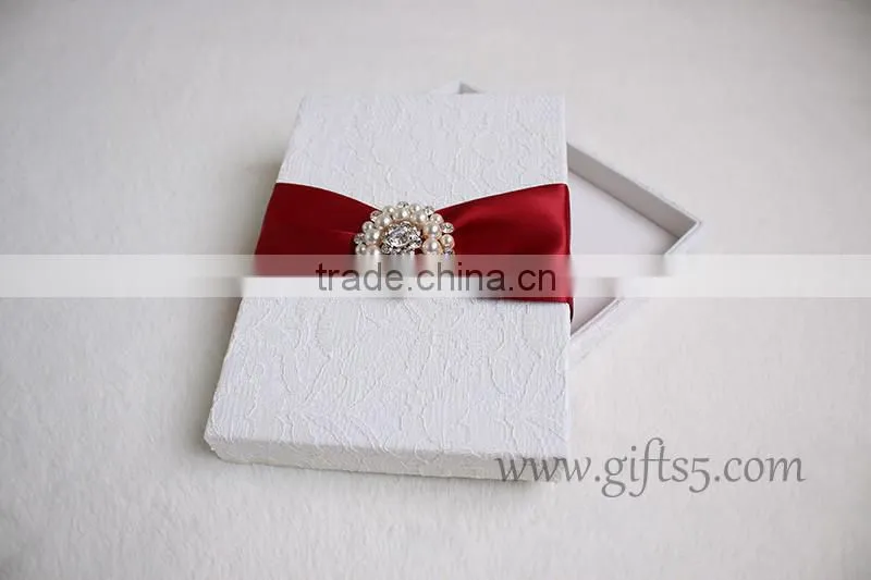 Personalized wedding invitations boxes