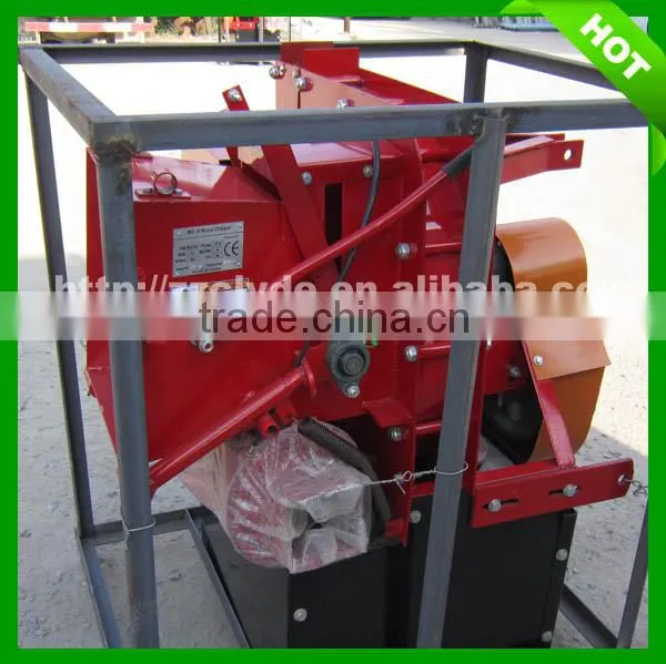 Hydraulic feeding industrial wood shredder chipper tractor wood chipper for sale