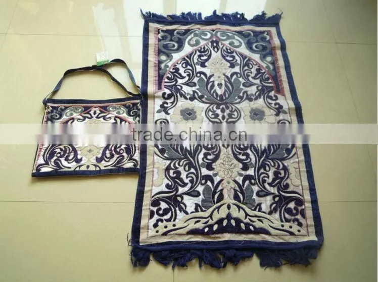 BT-804 new design polyester muslim prayer rugs with bag muslim carpet