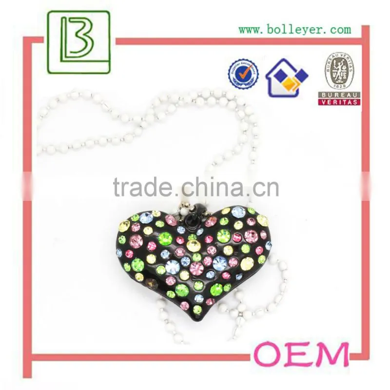 Unique Jewelry Design Wing And Heart Necklace With Diamonds