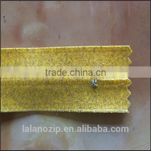 NO.5 Closed end pellet bagging used sparking yellow zipper