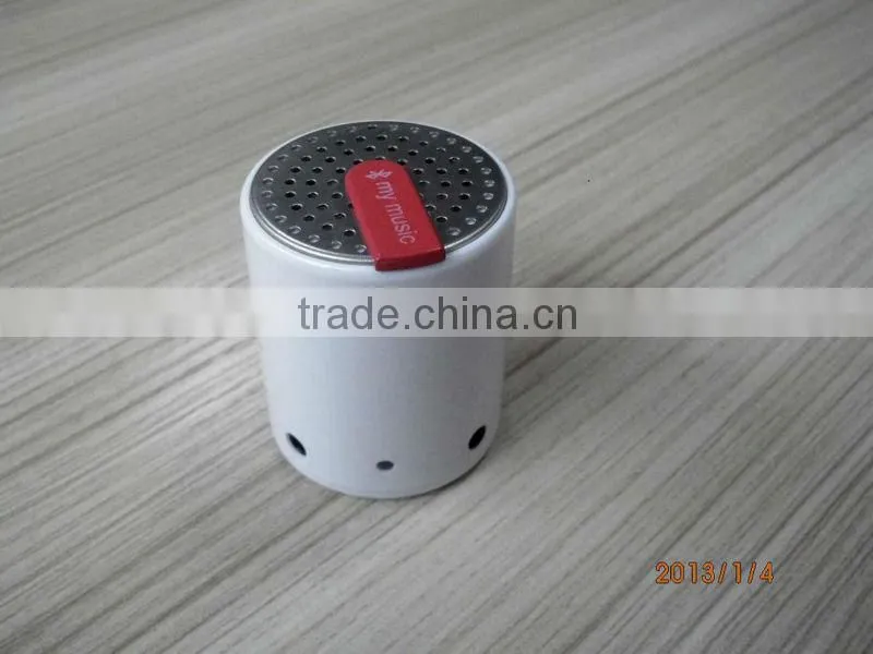 Portable and cheap Promotional Mini Boombox Bluetooth speaker