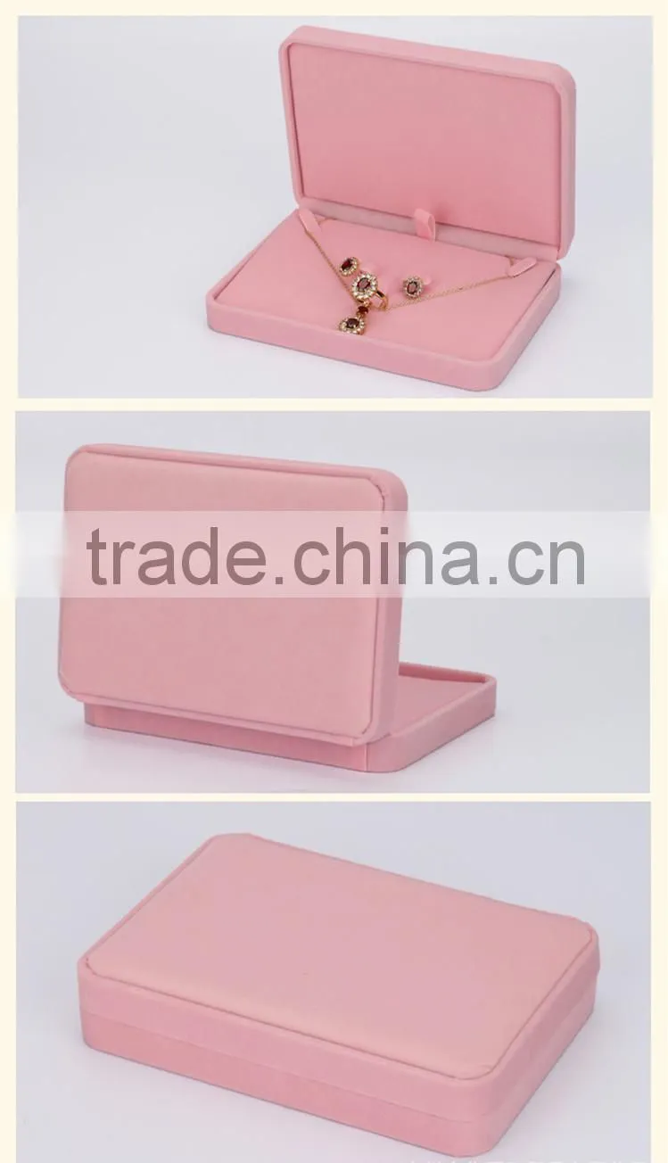 Elegant pink Flannel jewelry Boxes & Cases Velvet ring box