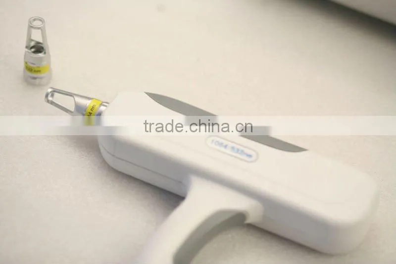 Q -switch Nd YAG Laser for eyebrown removal