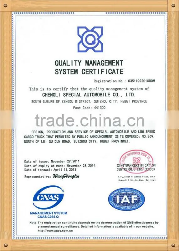 3300 gallon Dongfeng 4x2 190hp oil transport truck