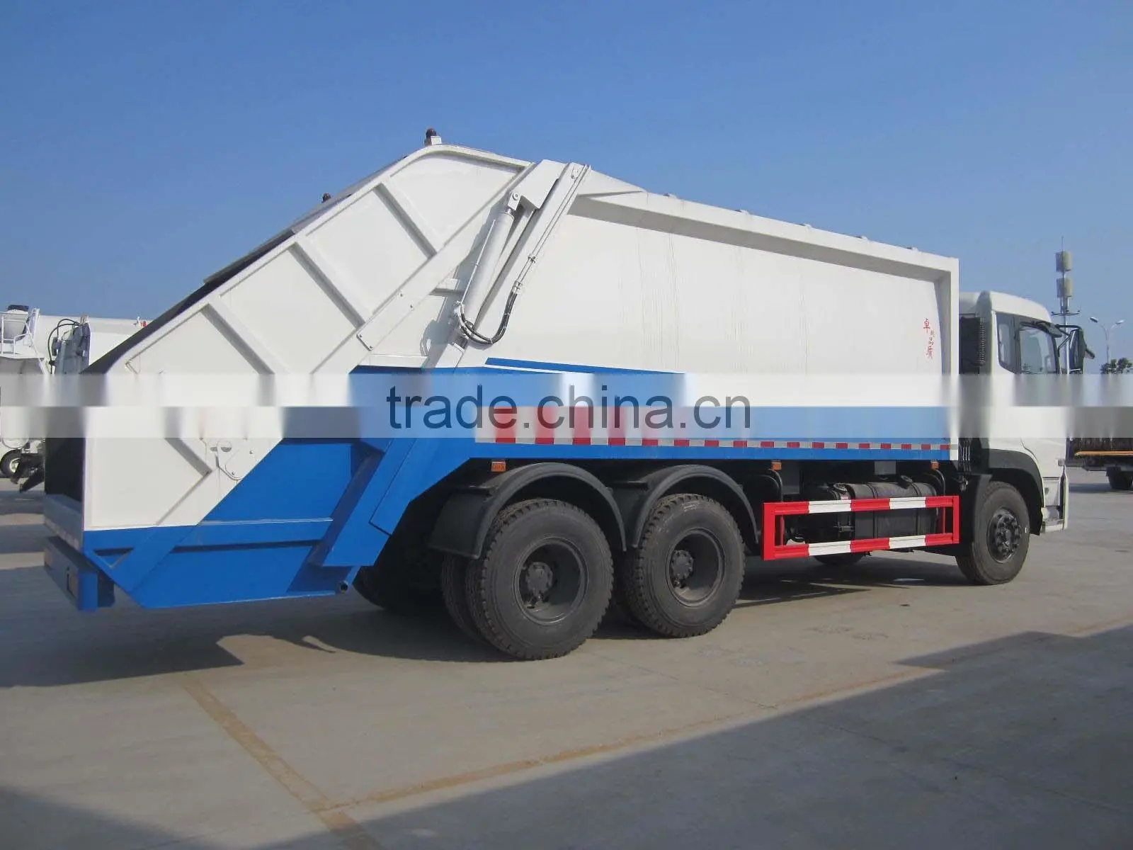 Dongfeng 18m3 garbage compactor vehicle