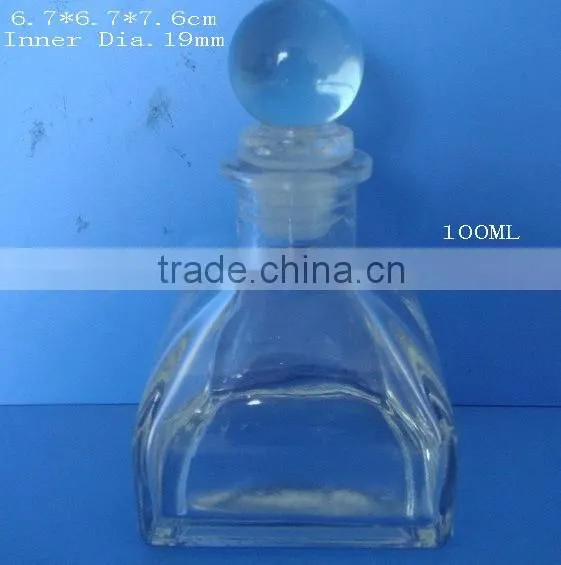 Reed diffuser bottles with cork stopper