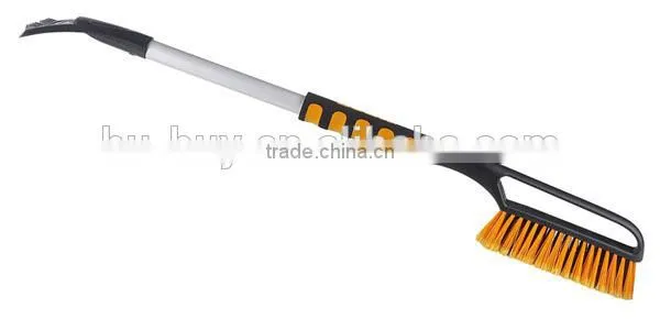 Updated extendable aluminum pole snow brush