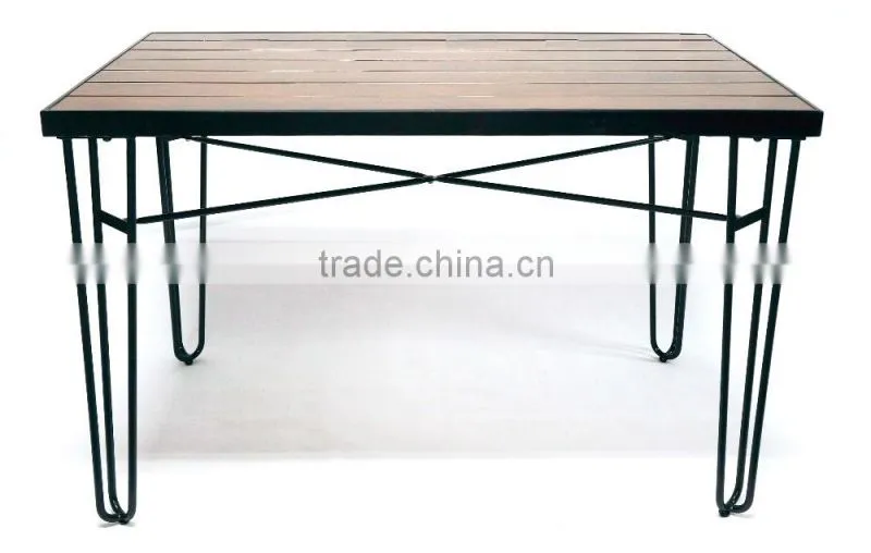 Cafe /restaurant wooden round dining table, outdoor wire base wooden top table