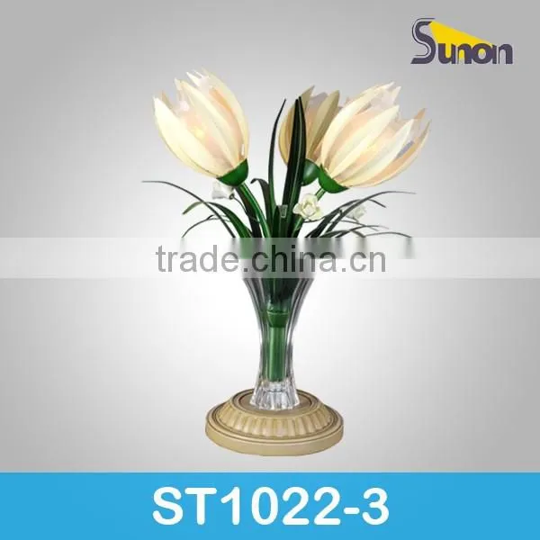 Modern wrought iron ceramic flower home decorative table lamp made in china