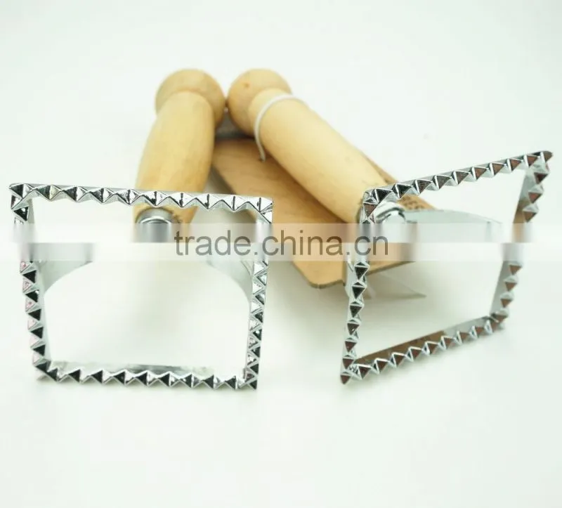 42165 Aluminum square pasta cutter