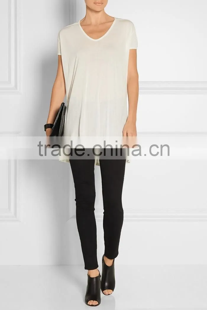 White blank v neck short sleeve oversized t-shirt