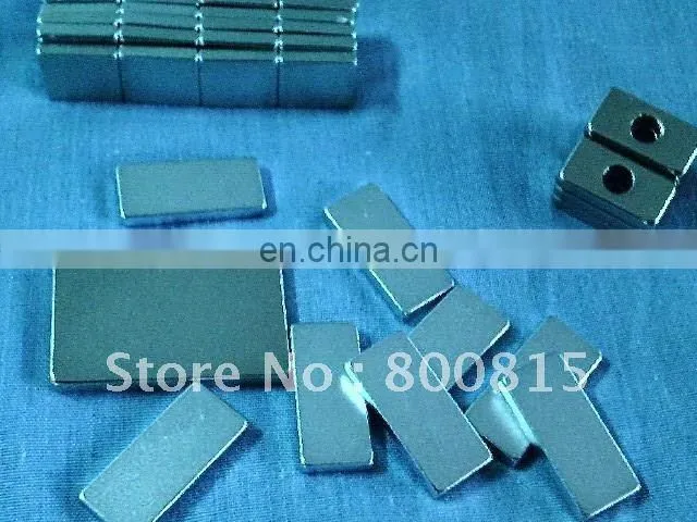 Thin magnet strip of box packing