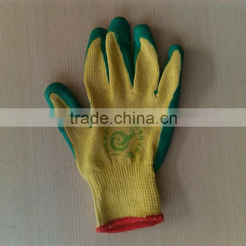 green latex grip gloves