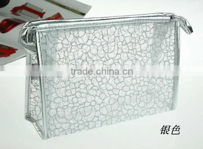 Free custom design elegant PVC clear cosmetic bags wholesale