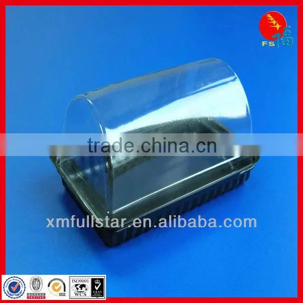 Disposable food container for cake packaging