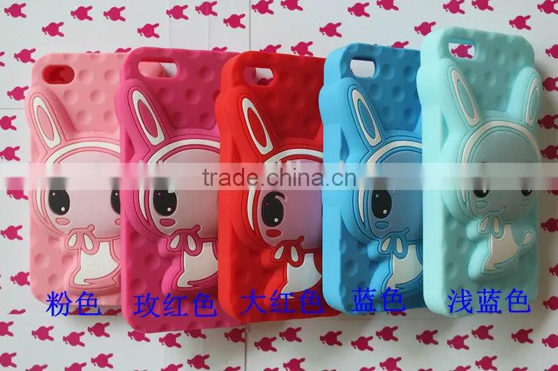 The high quality Dongguan factory manufacture silicone mobile phone cover for Shy Rabbit
