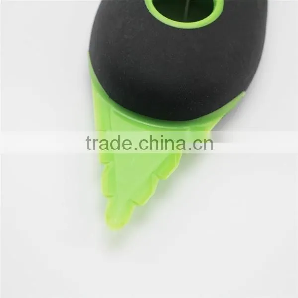 Amazon hot selling multifunctional plastic avocado cutter pitter