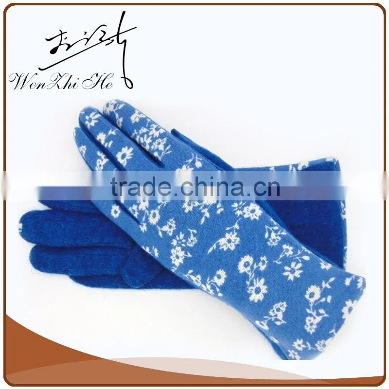 Smart Touch Screen Custom Made Gloves Manufacturer