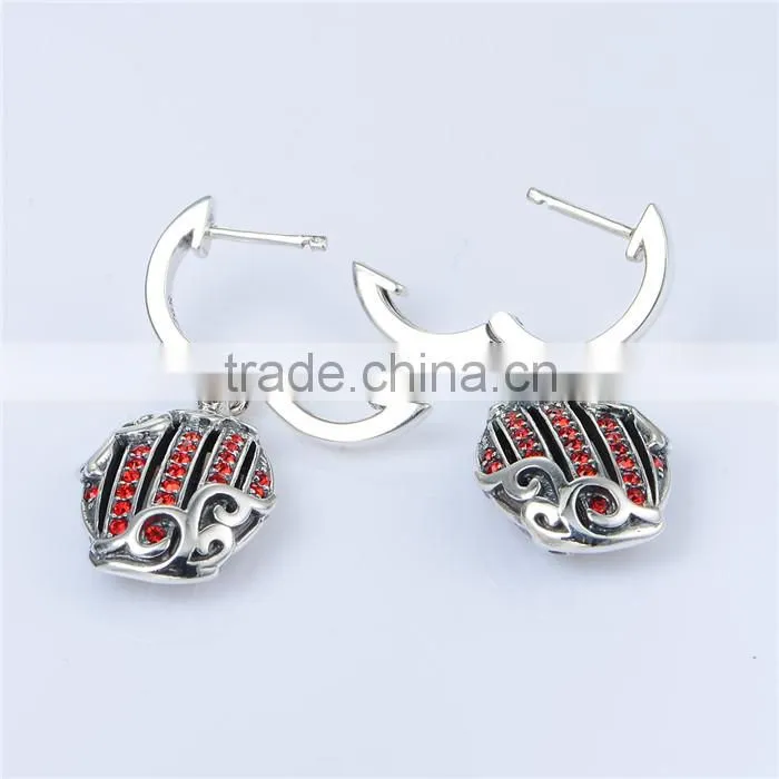 Latest Trends New Model Fashion Huggie Earring Designs