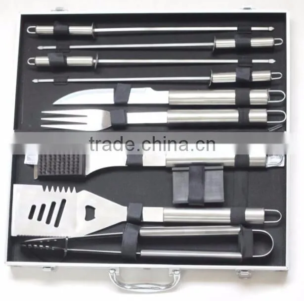 Wholesale stainless steel barbecue tool set with case