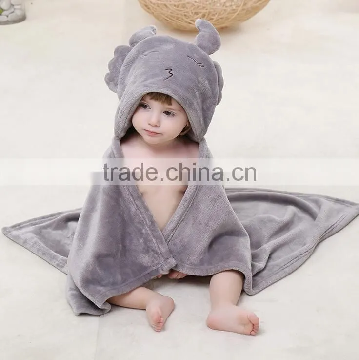 Wholesale animal shape baby bathrobe with hood baby blankets