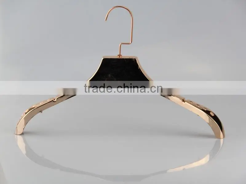 HA6885 cheap plastic hanger coat hanger for display store