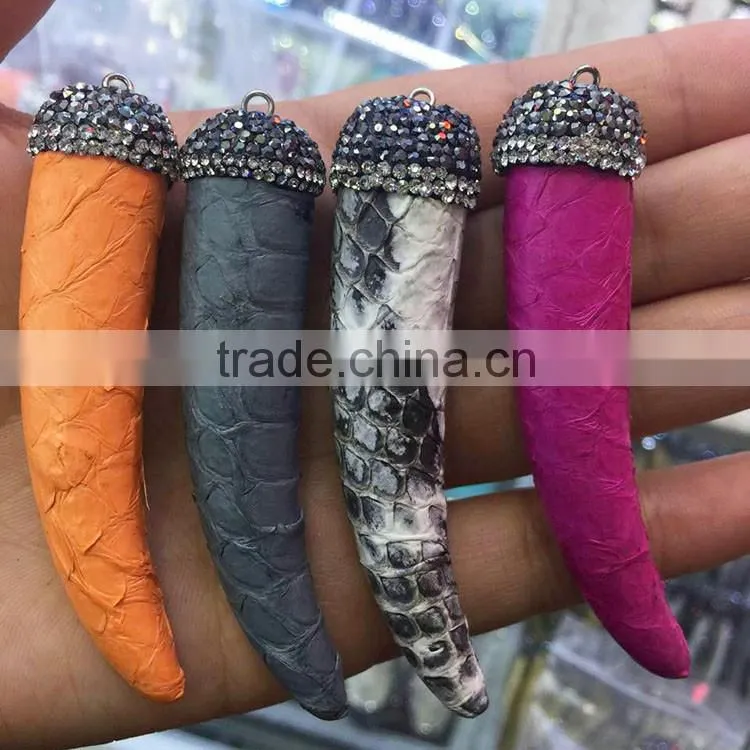 JF6935 Crystal pave snake skin snakeskin horn charm Pendant