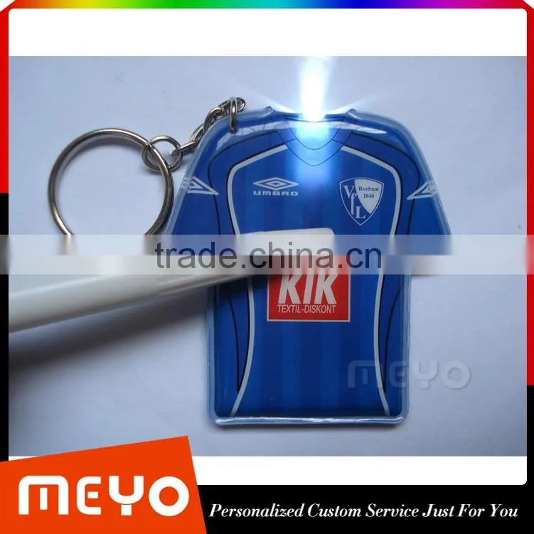 Promotion lighting metal key chain for christmas holiday gift